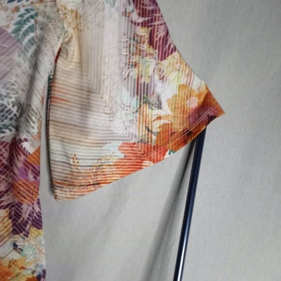 One World Live/Let Live Multi Color Bell Half Sleeve Women's Top Size SM Petite - Picture 4 of 7